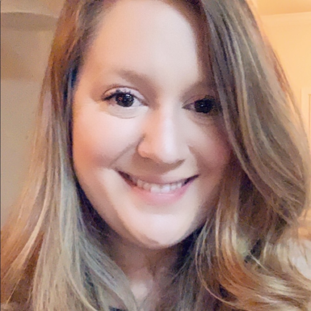 Meet your Posher, Julie